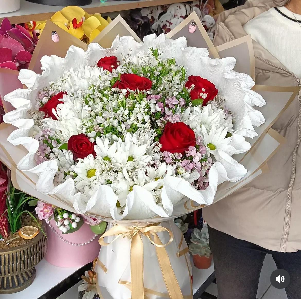 Gül ve Papatya Canlı buket